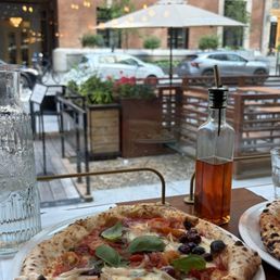 vegetable pizza with spicy chili oil vegetable pizza with spicy chili oil