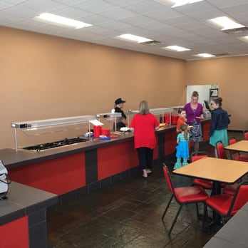 Adapris Pizza Buffet - people in a restaurant - Pizza Near Me - Cullman, Alabama