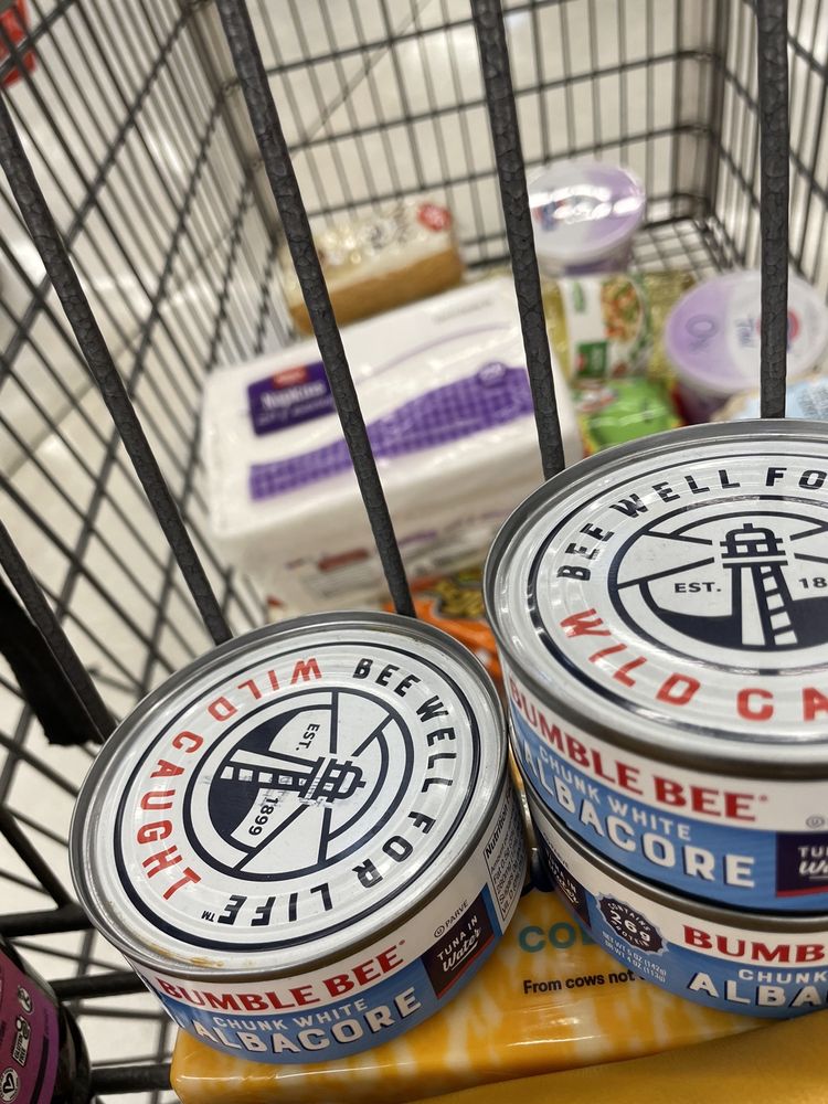 WINCO FOODS KENNEWICK Updated September 2024 42 Photos & 46 Reviews 4602 W Clearwater