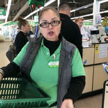 Dollar Tree - Rude and very unpleasant store manager named Sarah - Discount Store Near Me - Concord, California