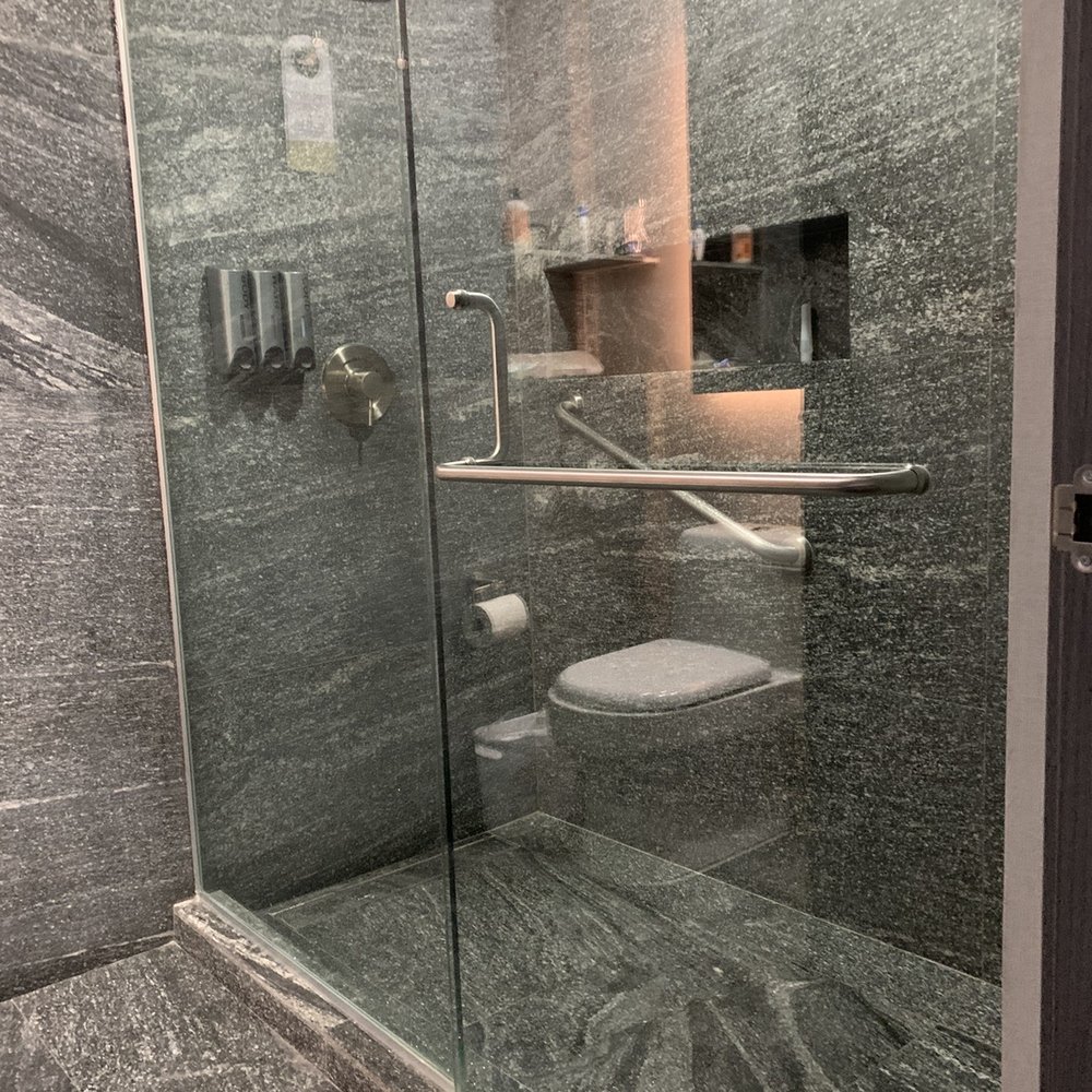 Quartz - Shower - Hotels Near Me - Tijuana, BCN Quartz - Shower - Hotels Near Me - Tijuana, BCN