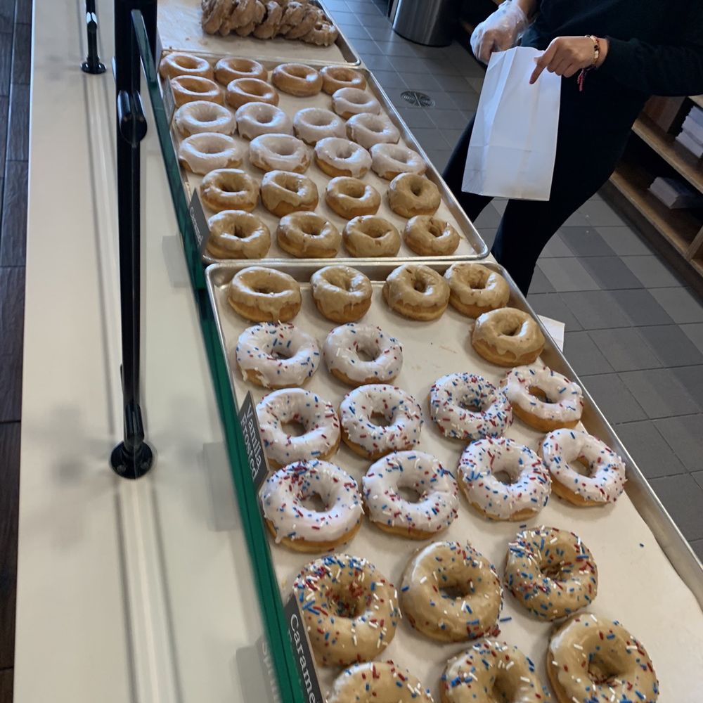 Rise’n Roll Bakery - Donut selection - Bakeries Near Me - Avon, Indiana Rise’n Roll Bakery - Donut selection - Bakeries Near Me - Avon, Indiana