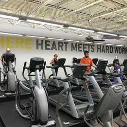 Gold's Gym