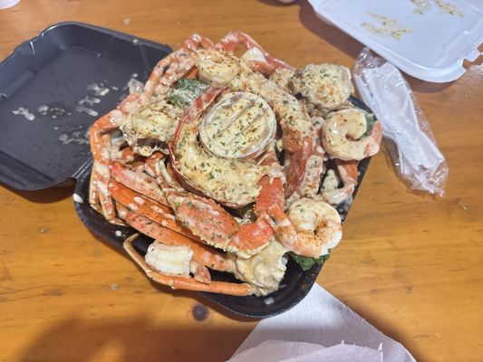Britt Bratt’s Garlic Crabs by null
