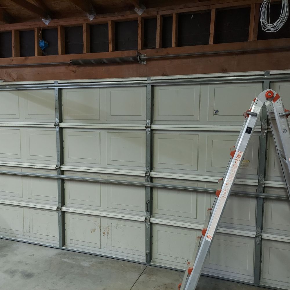 Rapid Repair Garage Doors - Old double door, really heavy and noisy to open manually. - Garage Door Services Near Me - Temecula, California Rapid Repair Garage Doors - Old double door, really heavy and noisy to open manually. - Garage Door Services Near Me - Temecula, California