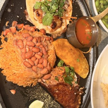 Yard House - Birria, Vampire Carnitas, shrimp tacos Taco Flight - Bars Near Me - Coral Gables, Florida