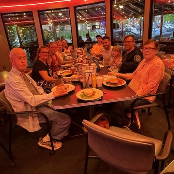 Drake Diner - Diners Near Me - Des Moines, Iowa