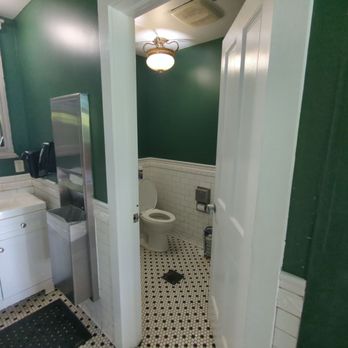 Ernest Hemingway Home  - Obligatory bathroom photo. - Museums Near Me - Key West, Florida
