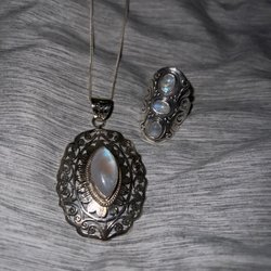 David's Antiques and Jewelry