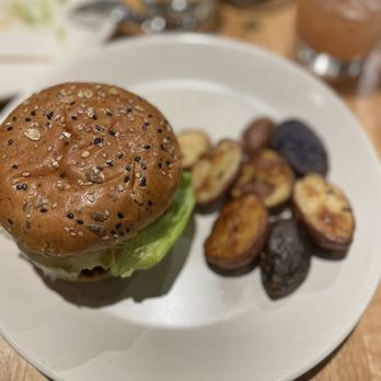 True Food Kitchen - Smoked Gouda Turkey Burger - New American Near Me - Austin, Texas