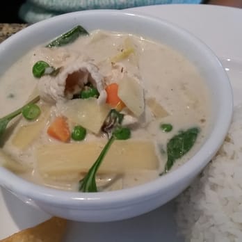 Chaba Thai Kitchen - Chicken green curry with extra bamboo shoots and no bell pepper. 1/10 spice level - Thai Near Me - San Diego, California Chaba Thai Kitchen - Chicken green curry with extra bamboo shoots and no bell pepper. 1/10 spice level - Thai Near Me - San Diego, California