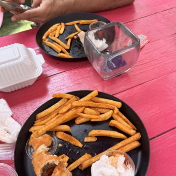 Bikini Burger - Grilled onion & mushroom burger with cajun fries... We devoured it! - Food Trucks Near Me - Honolulu, Hawaii Bikini Burger - Grilled onion & mushroom burger with cajun fries... We devoured it! - Food Trucks Near Me - Honolulu, Hawaii
