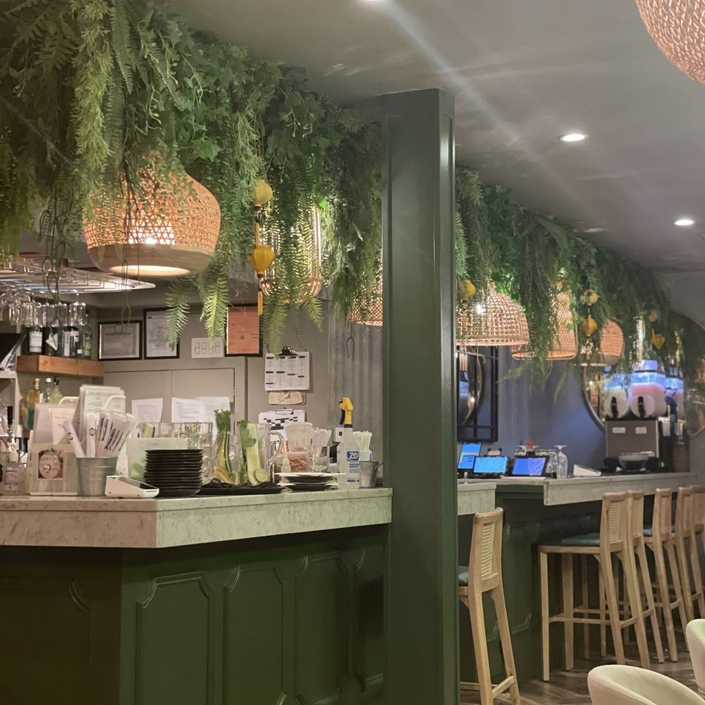 Ginger and Lemongrass - Vietnamese Near Me - Whitestone, New York Ginger and Lemongrass - Vietnamese Near Me - Whitestone, New York