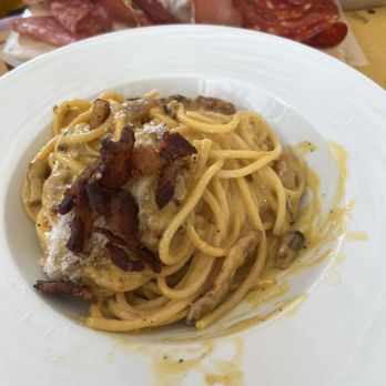 La Fraschetta di Castel Sant'Angelo - Smokey bacon and fresh egg yolk made this a rich pasta. - Italian Near Me - Rome, RM