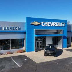 Don Larson Chevrolet Buick GMC - Photo of the front entrance of Don Larson Chevrolet Buick GMC.