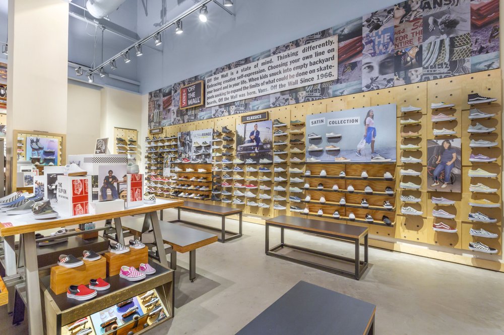 vans store garden state plaza