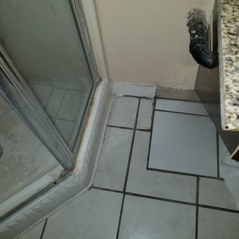 American Inn - Soap scum, dirt, and mold all over the bathroom. - Hotels Near Me - Grover Beach, California American Inn - Soap scum, dirt, and mold all over the bathroom. - Hotels Near Me - Grover Beach, California