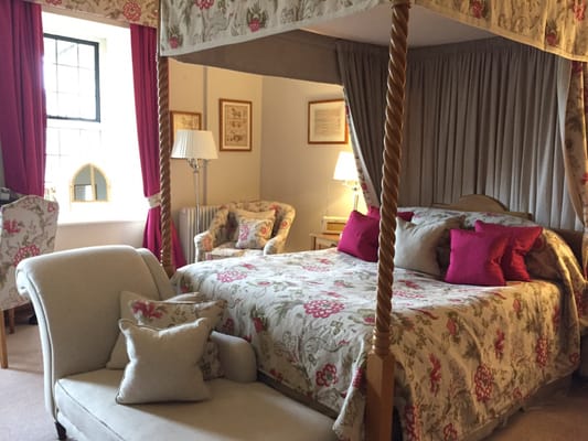 Llangoed Hall Hotel by null