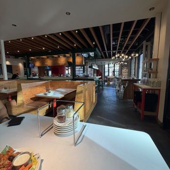 Pitfire Pizza - Inside dining area - Pizza Near Me - Woodland Hills, California