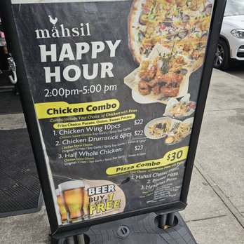Mahsil - Misleading sign. Its only Mon-Thurs or whenever they feel like it. - Korean Near Me - Queens, New York