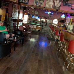 Miss Lees - Bar front to back