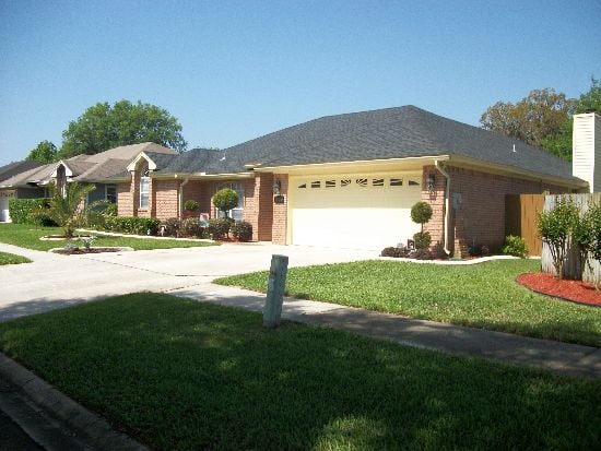 Slide of Alan Taylor Roofing