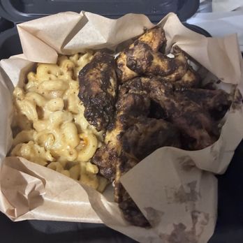 Southern Flair Pub House - Jerk 10 Count Jumbo Wings and Mac and cheese - Barbeque Near Me - Chesapeake, Virginia Southern Flair Pub House - Jerk 10 Count Jumbo Wings and Mac and cheese - Barbeque Near Me - Chesapeake, Virginia