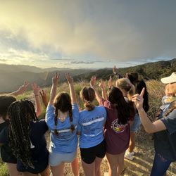 West Friends - A kids sports team celebrating with a team-building hike! We create the best group hiking activities for team, private, or corporate events!