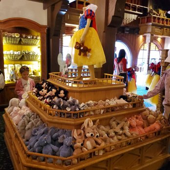 Der Teddybar - Candy Stores Near Me - Orlando, Florida