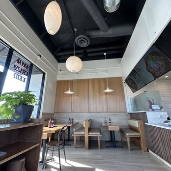 Soup Shop - Super clean and airy! - Vietnamese Near Me - Whittier, California