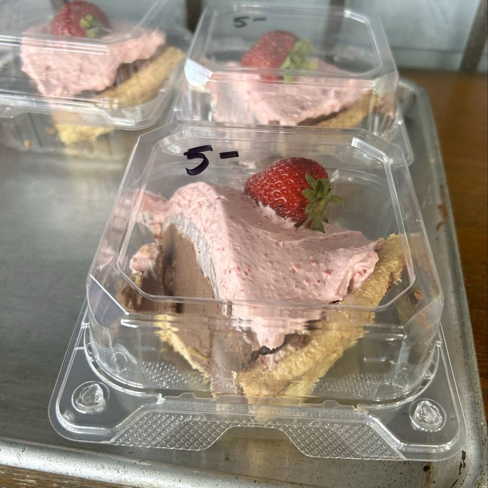 Smiling Pelican Bake Shop - Bakeries Near Me - Maiden Rock, Wisconsin Smiling Pelican Bake Shop - Bakeries Near Me - Maiden Rock, Wisconsin