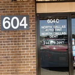 North Dallas Dent - Front entrance with correct address