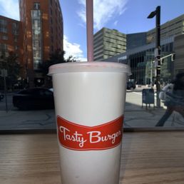 STRAWBERRY SHAKE