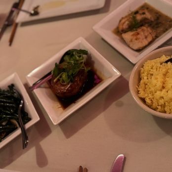 Duc's Bistro - French Near Me - Honolulu, Hawaii