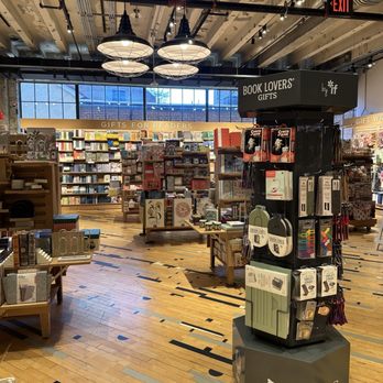 Barnes & Noble - Bookstores Near Me - Washington, DC, District of Columbia