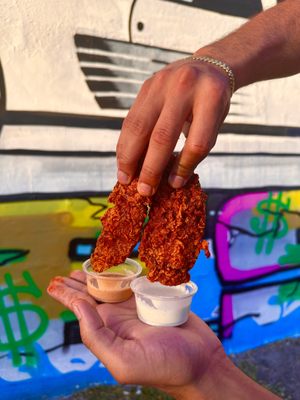 Bro's Hot Chicken by null