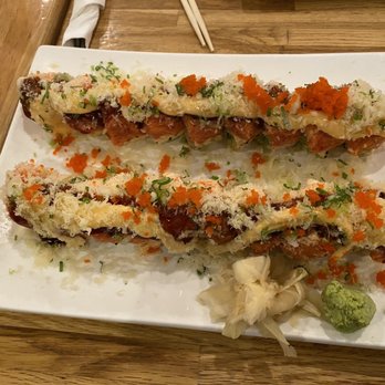 Sushi Yama - Thuy vi roll - Sushi Bars Near Me - Baton Rouge, Louisiana