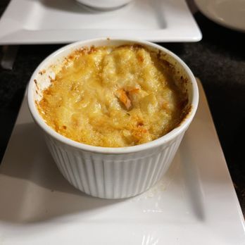 Library Lounge - Lobster Mac - Lounges Near Me - Jackson, Mississippi
