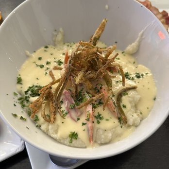 Mango Mangeaux - Magnolia Shrimp & Grits 9/10 - New American Near Me - Hampton, Virginia Mango Mangeaux - Magnolia Shrimp & Grits 9/10 - New American Near Me - Hampton, Virginia
