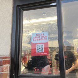 Freddy's Frozen Custard & Steakburgers - Greasy grimey pickup window!
