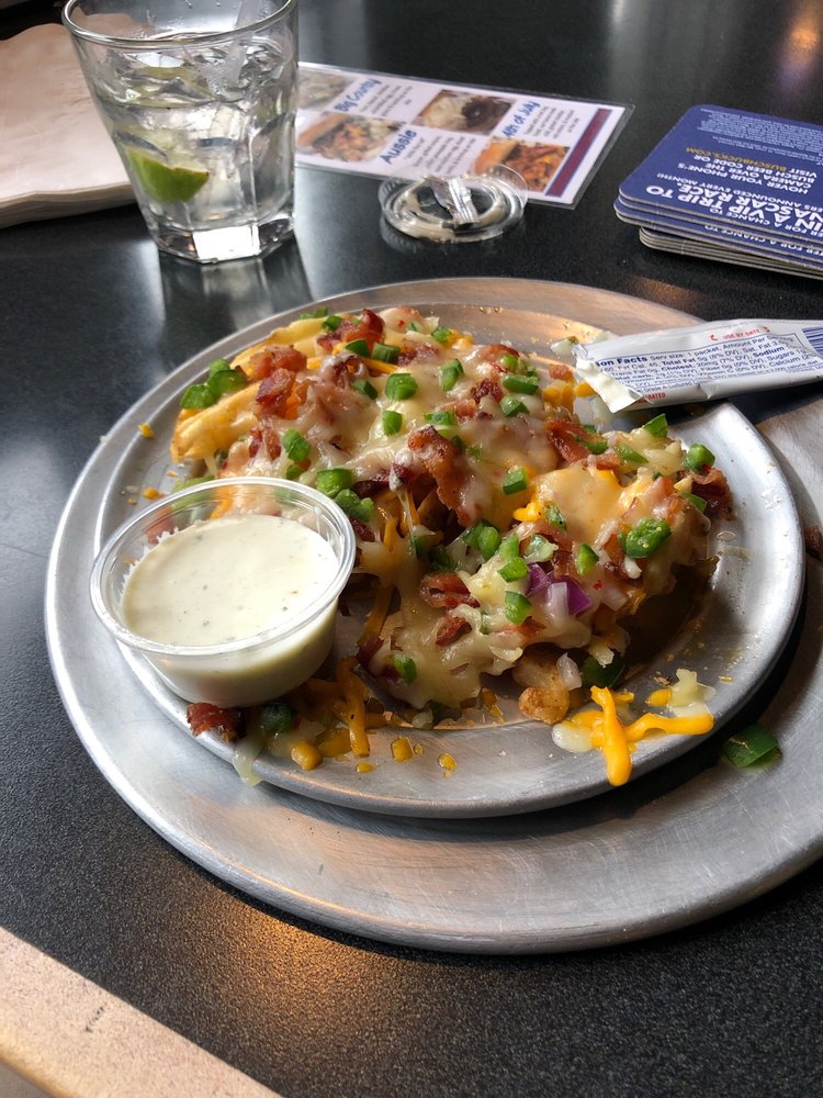 GAME CHANGERS SPORTS AND ARCADE GRILL 92 Photos & 29 Reviews 122 W