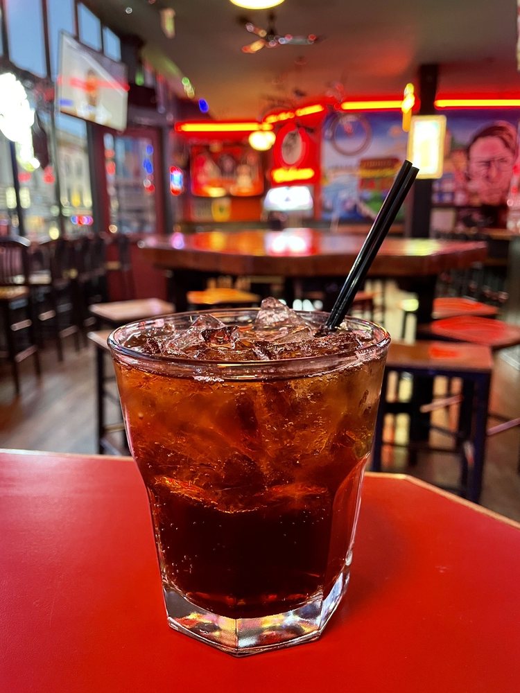 Social spots from Fast Eddie's
