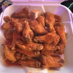 Tasty Wings & Seafood - Tiniest wings on earth