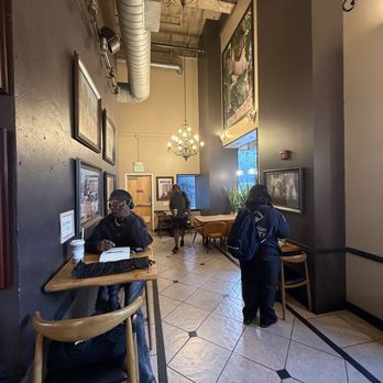 Tierra Mia Coffee - Cafes Near Me - Oakland, California