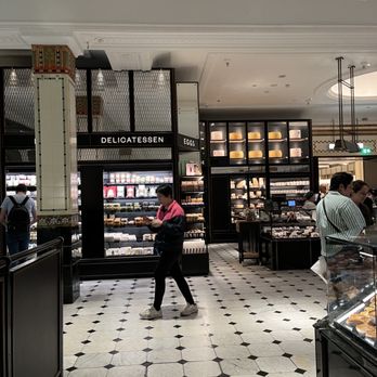 Harrods - Department Stores Near Me - London, XGL Harrods - Department Stores Near Me - London, XGL
