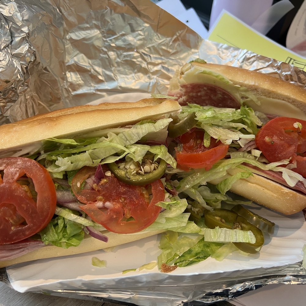 Mama Cee's - Italian Sub Mana Cees - Pizza Near Me - Franklin, New Jersey