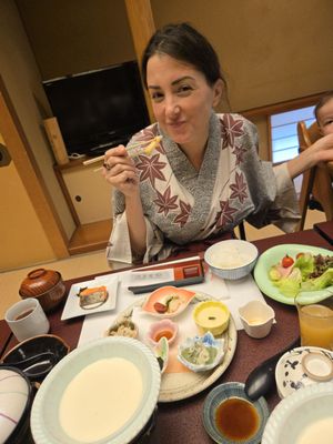 Nishiyama Onsen Keiunkan by null