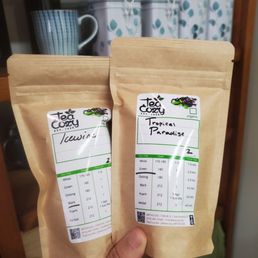2oz bags of their ice wine and tropical paradise teas 2oz bags of their ice wine and tropical paradise teas