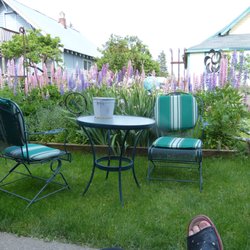 Aster Inn and Antiques - May 2016 courtyard, outside our room