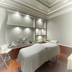 Beauty By Juji - Massage/Skincare room
